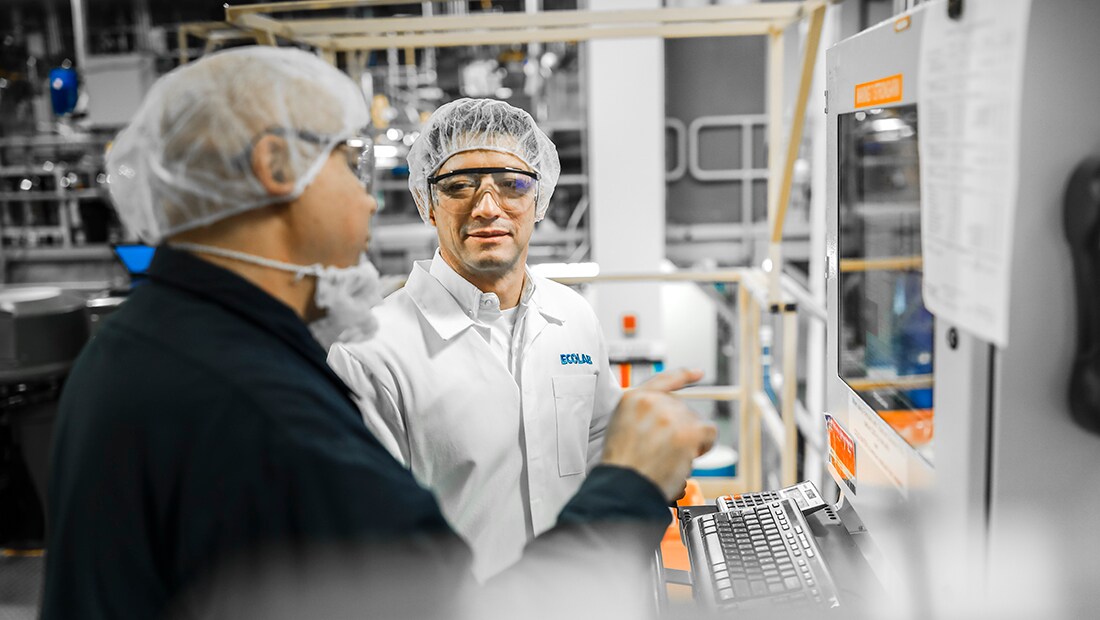 Ecolab technician